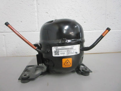 *NEW OEM* 0820 Electrolux Compressor Assy 5304529284