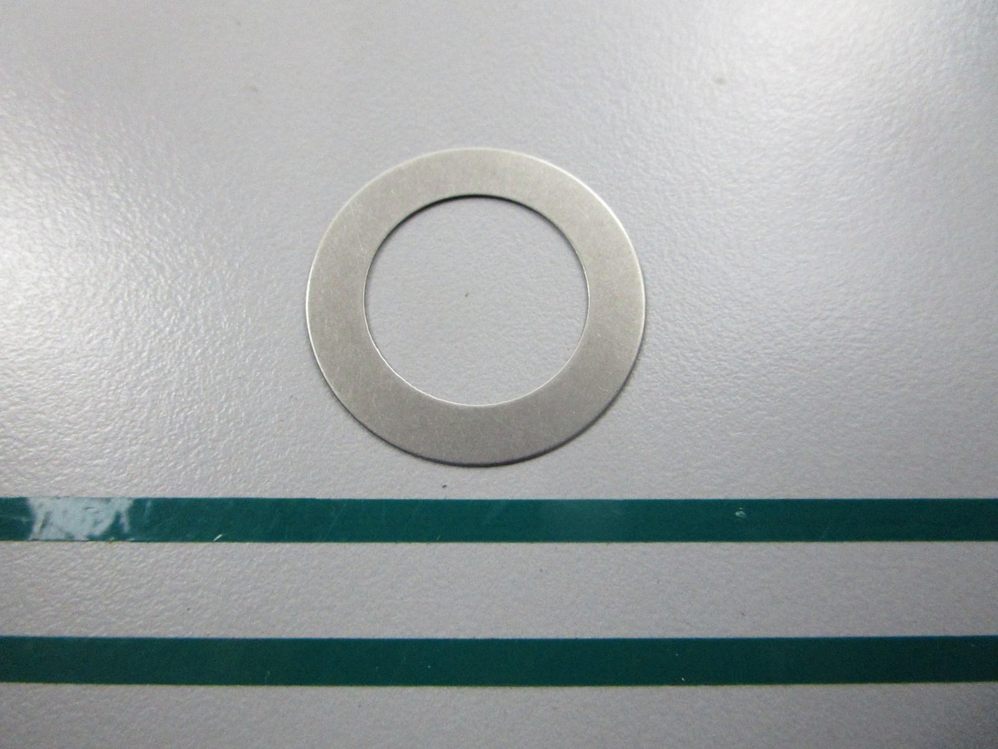 NEW OEM 308879 0308879 OMC Johnson Evinrude Shim 0810