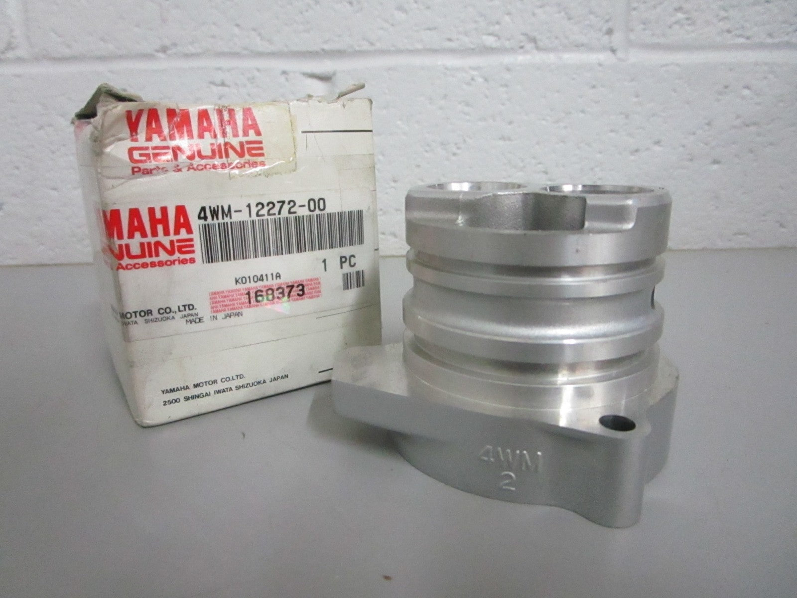 NEW OEM 4WM-122272-00-00 Yamaha Housing 0820