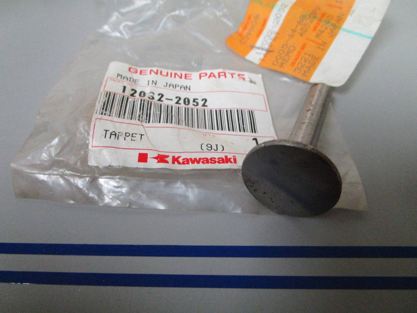 NEW OEM 12032-2052 Kawasaki Tappet 0720