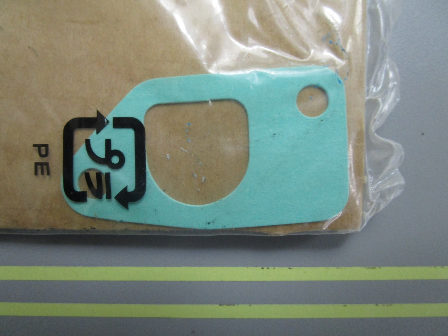 *NEW OEM* 0810 Honda Gasket 16212-ZG0-800