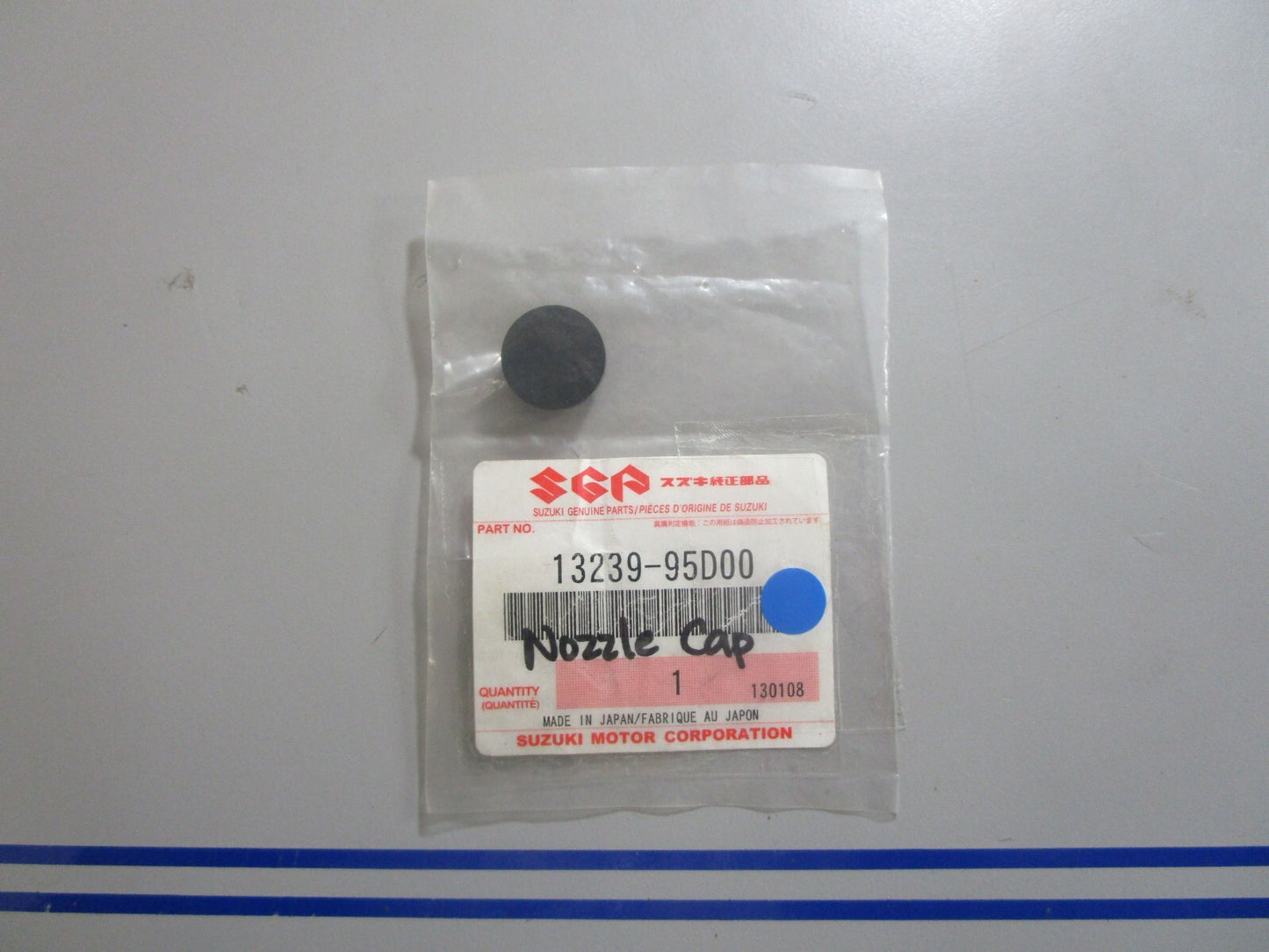 *NEW OEM* 0770 Suzuki Nozzle Cap 13239-95D00