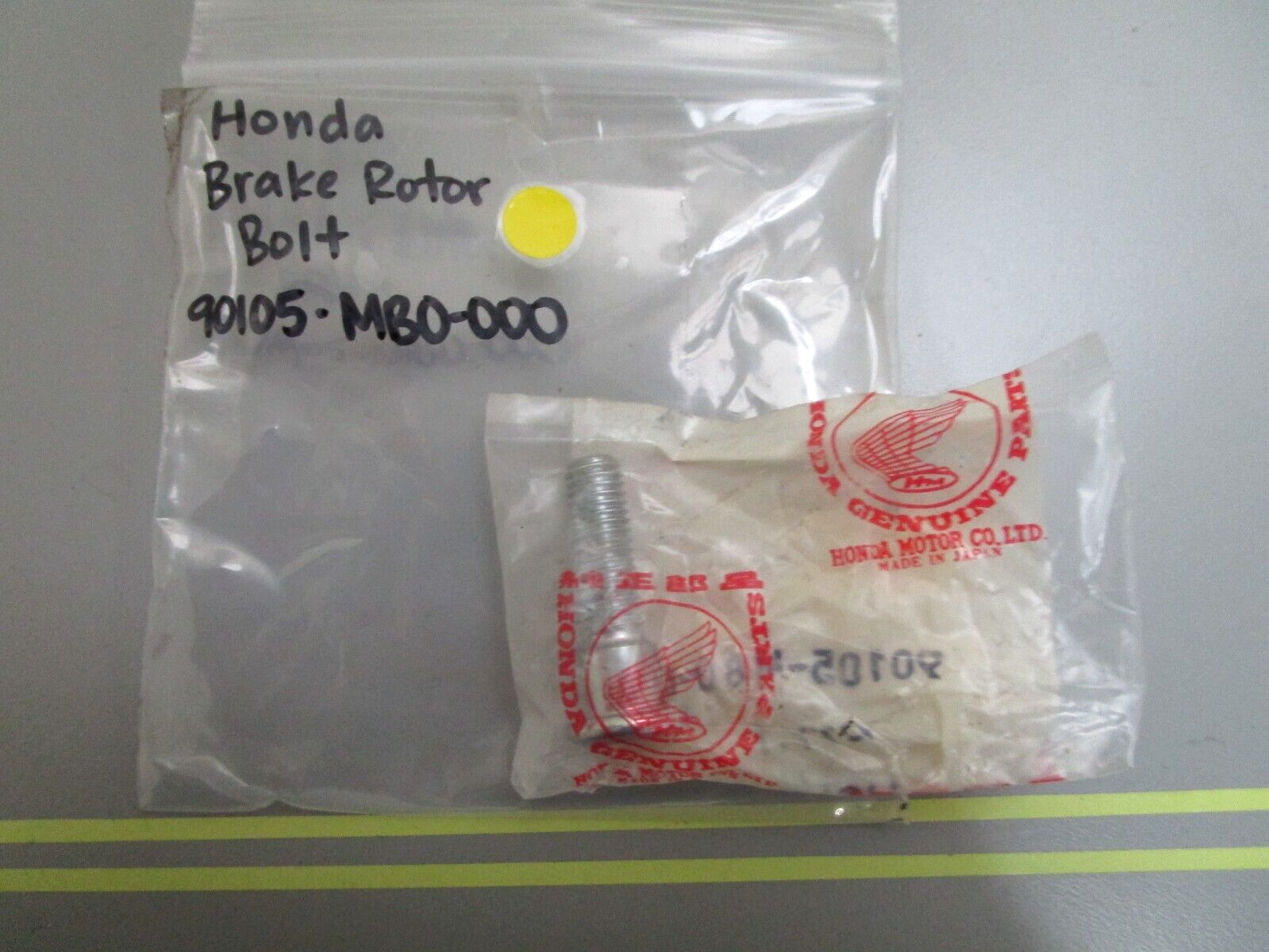 *NEW OEM* 0810 Honda Brake Rotor Bolt 90105-MB0-000
