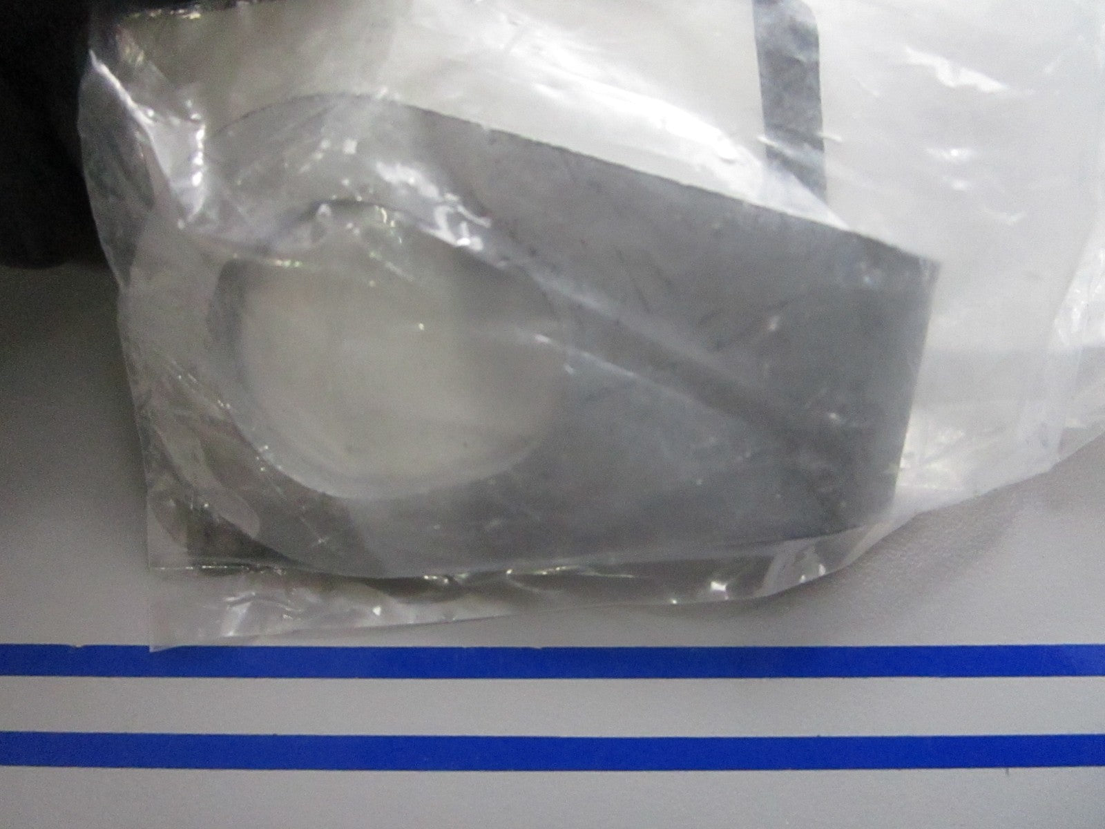 *NEW OEM* 0810 OMC Johnson Evinrude Engine Hook 5033048