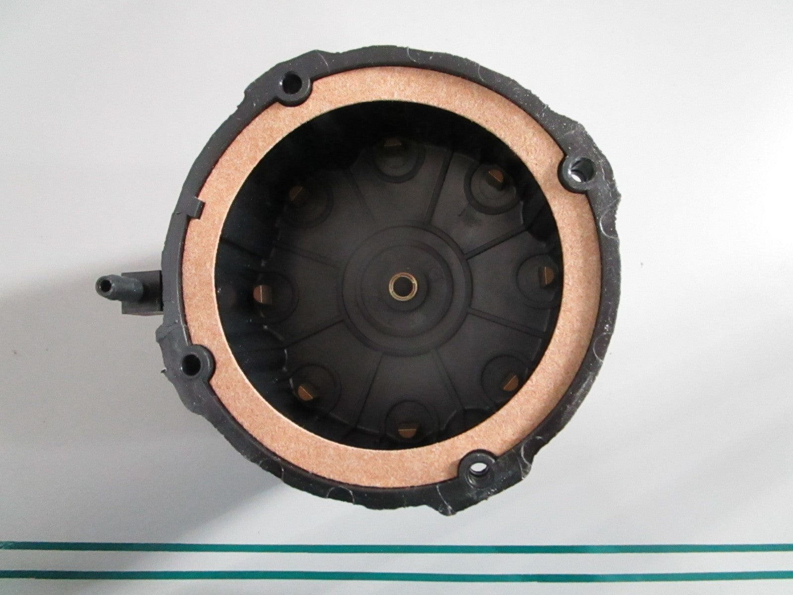 NEW OEM 805759T1 Mercury Quicksilver Distributor Cap Assy 0820