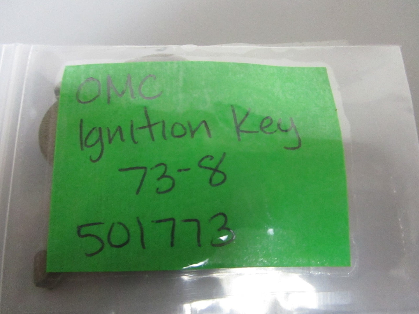 *NEW OEM* 0810 OMC Johnson Evinrude Ignition Key 73-8 501773 0501773