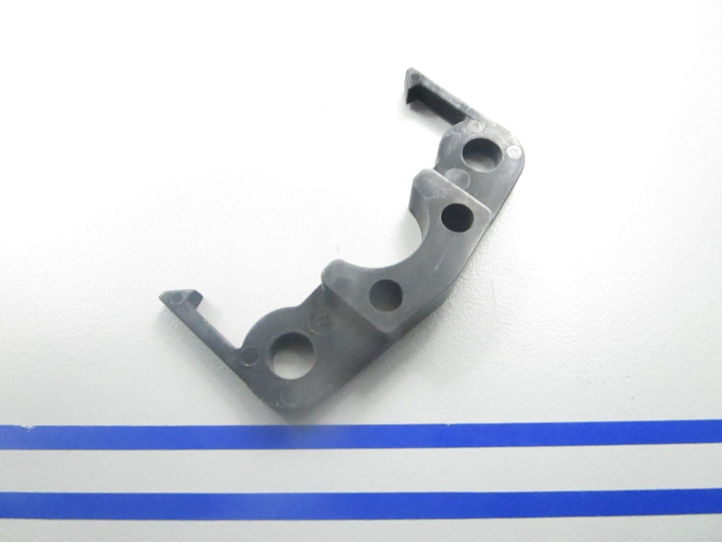 *NEW OEM* 0810 OMC Johnson Evinrude Linkage Retainer 335717 0335717