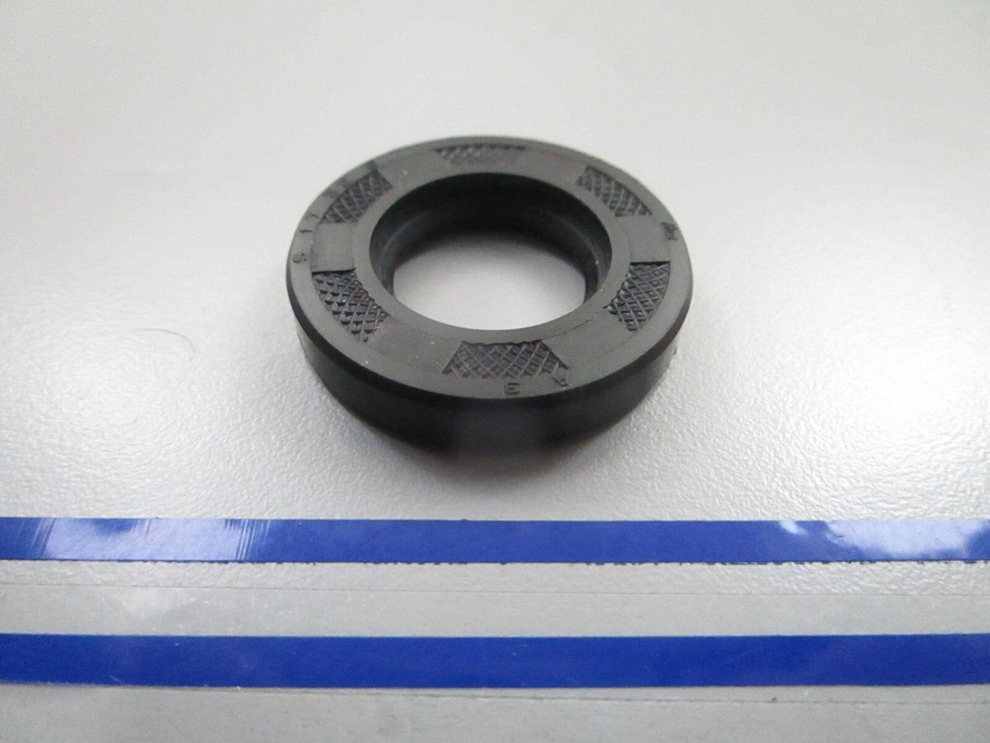 *NEW OEM* 0810 Suzuki Oil Seal 09282-17005