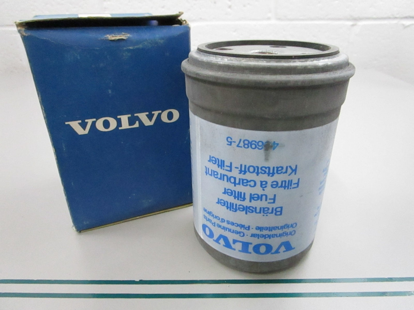 NEW OEM 466987 Volvo Penta Fuel Filter 0810