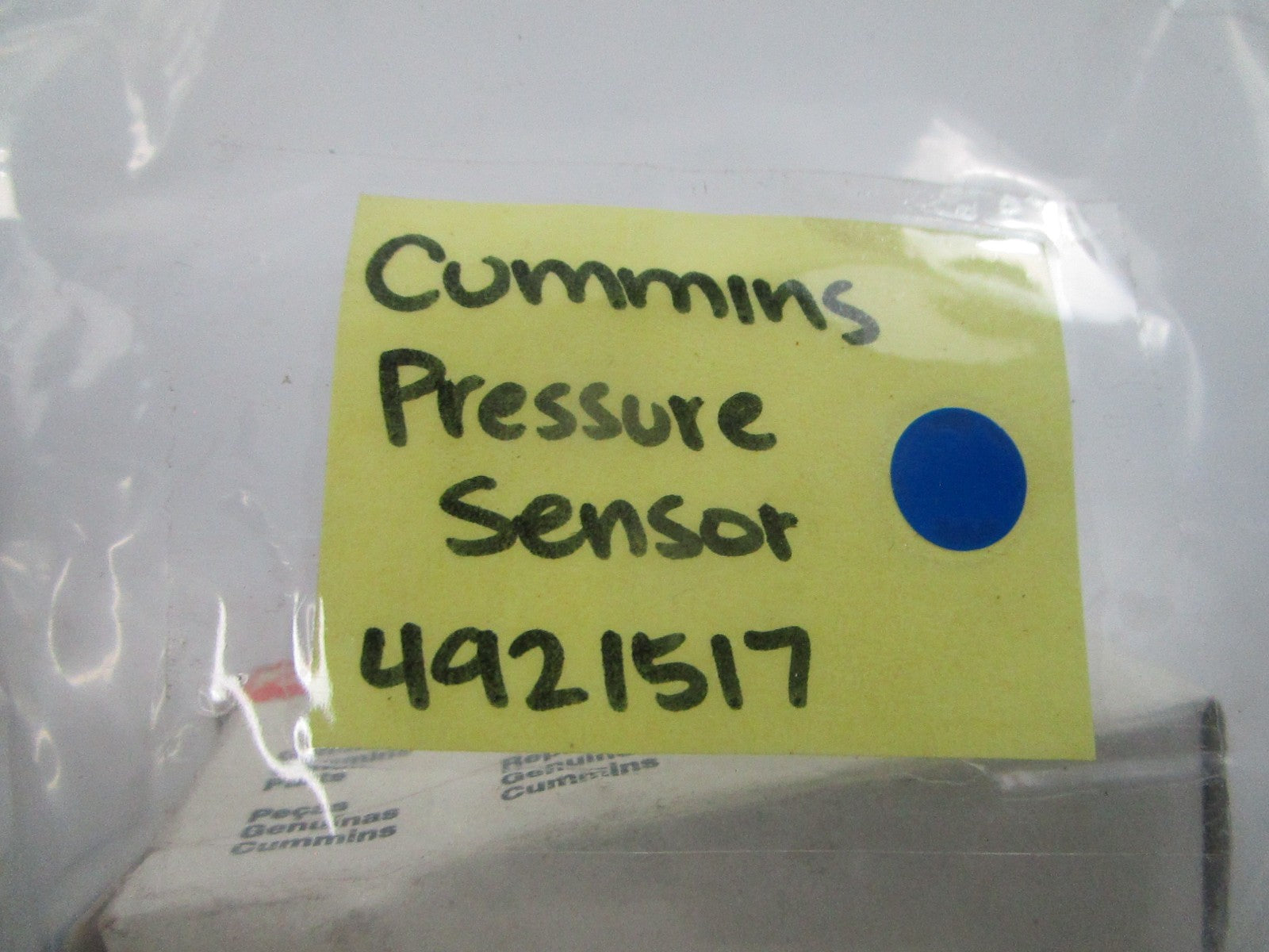 NEW OEM 4921517 Cummins Pressure Sensor 0810