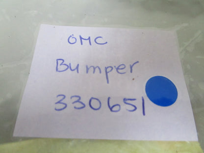 *NEW OEM* 0810 OMC Johnson Evinrude Bumper 330651 0330651