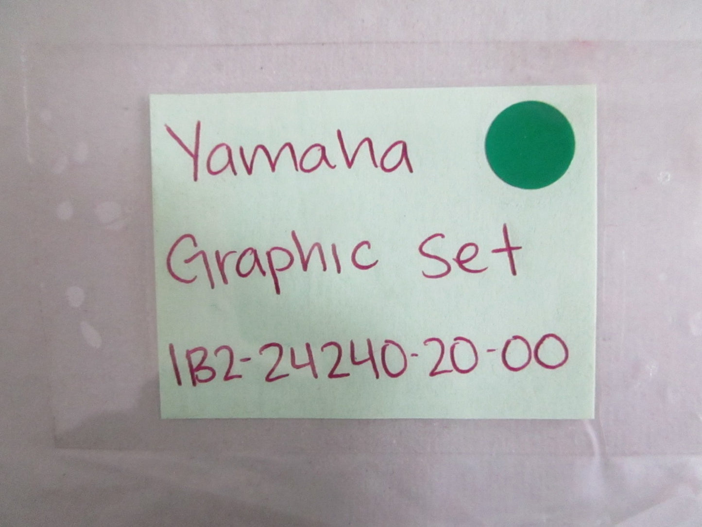 NEW OEM 1B2-24240-20-00 Yamaha Graphic Set 0820