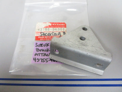 NEW OEM 43755-96301 Suzuki Steering Bracket Attachment 0720