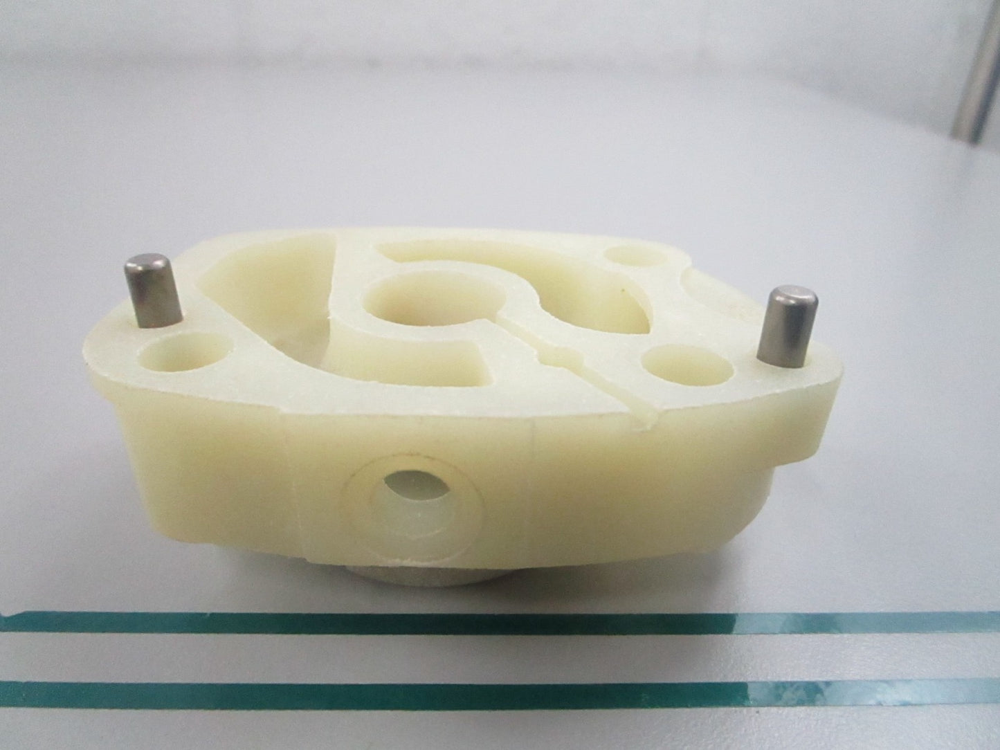 Mercury Quicksilver NEW OEM Water Pump Base 46-48744A1 20HP White 0810