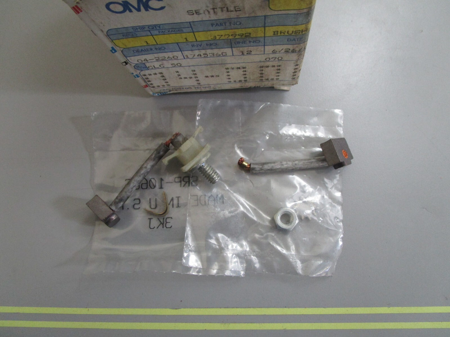 *NEW OEM* 0820 OMC Johnson Evinrude Brush Set 379992 0379992