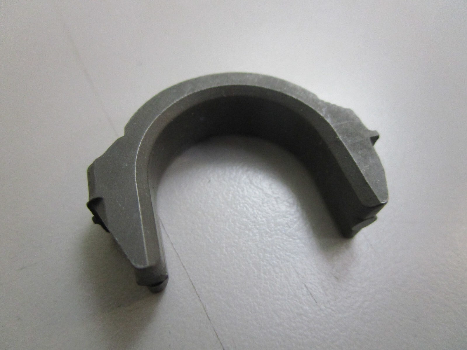 *NEW OEM* 0820 OMC Johnson Evinrude Cradle 303381 0303381