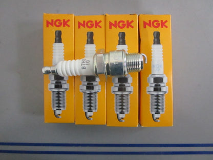 NEW OEM (LOT OF 4) B7HS-10 NGK Spark Plug 0820