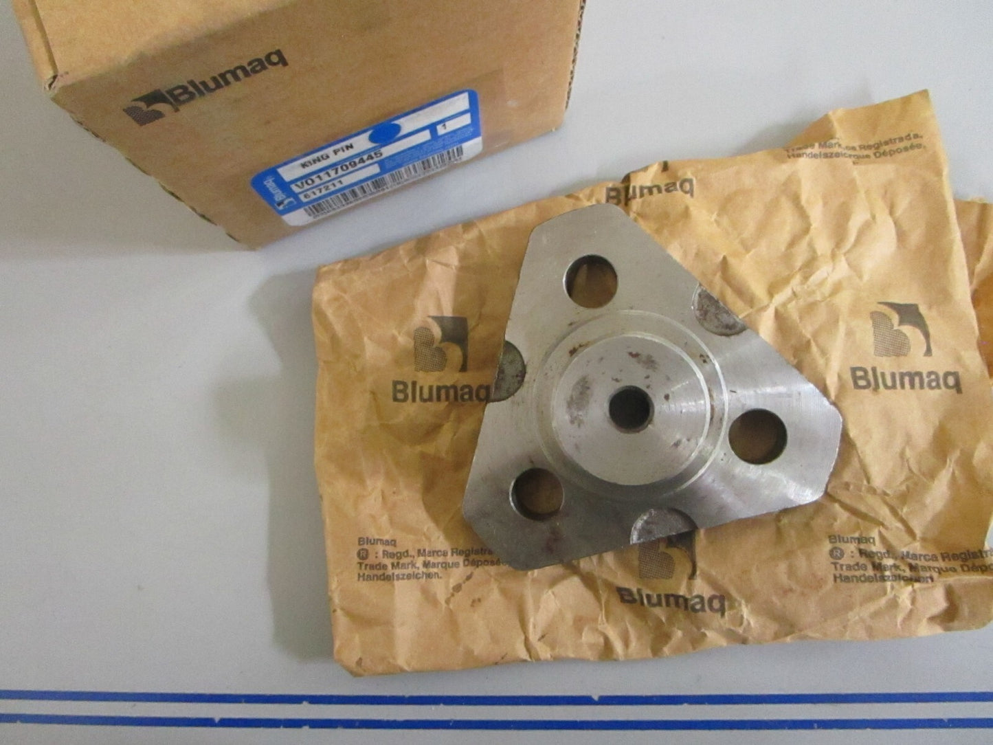 *NEW* 0820 Blumaq King Pin VO11709445 617211 For Volvo