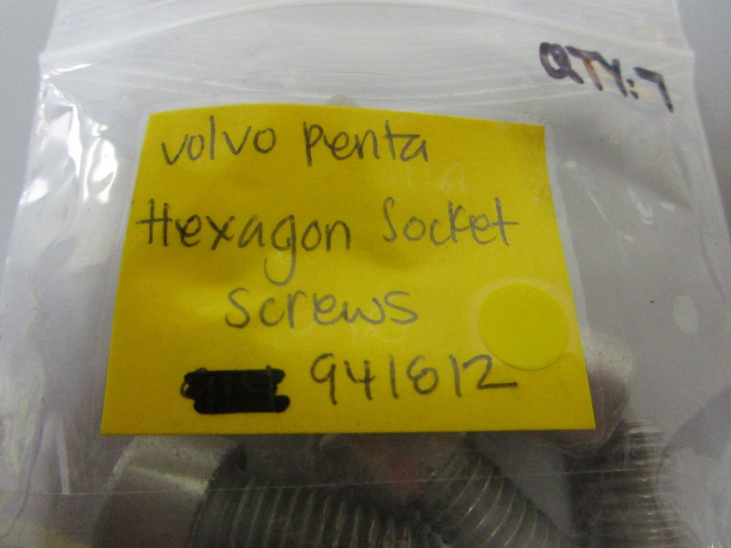 *NEW OEM* 0810 Volvo Penta Hexagon Socket Screw 941812