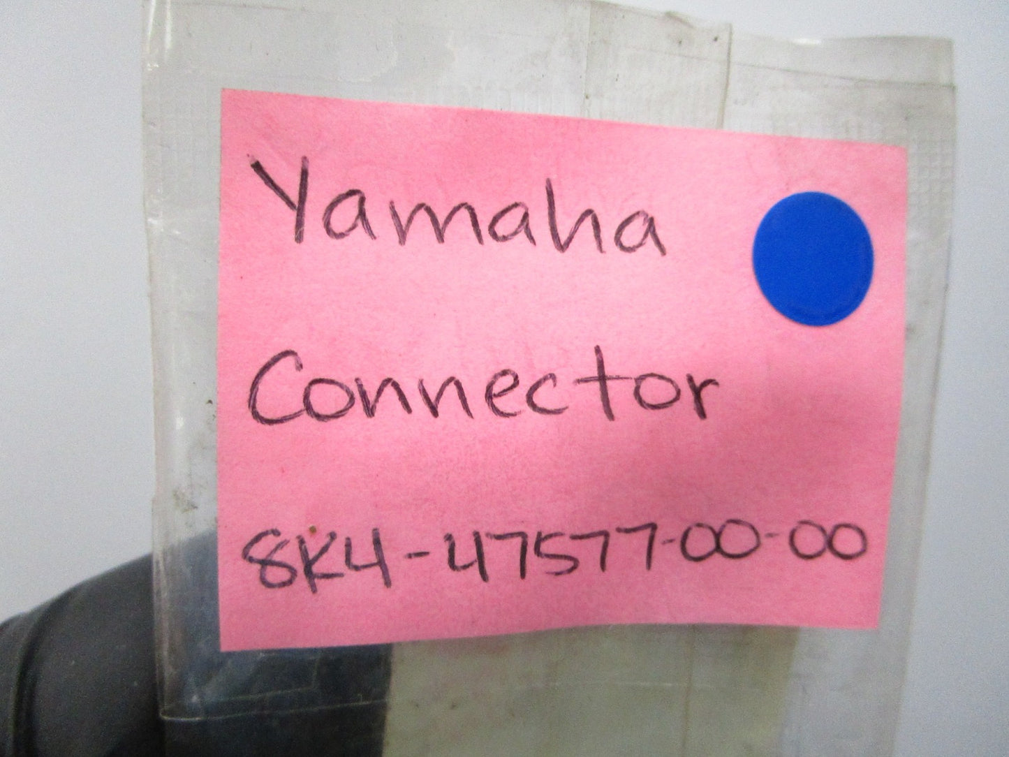 NEW OEM 8K4-47577-00-00 Yamaha Connector 0810