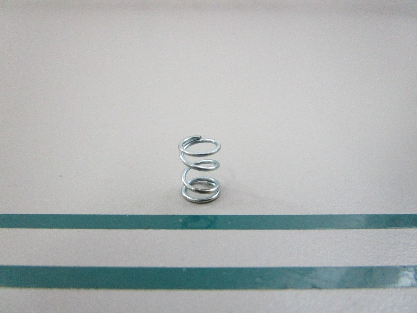 NEW OEM 73A-14212-10-00 Yamaha Spring 0810
