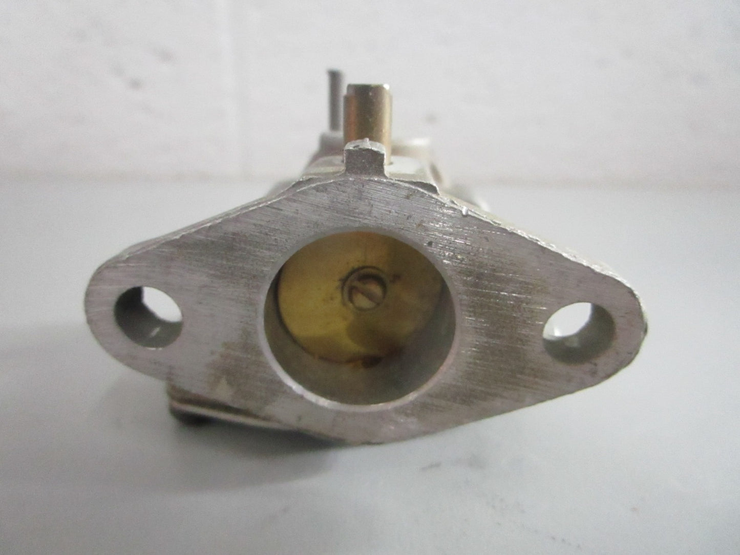 NEW OEM 631985 Tecumseh Carburetor 0820