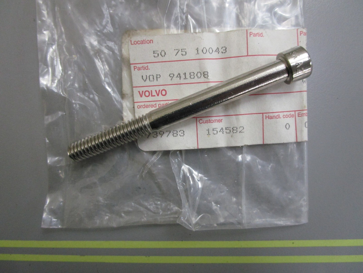 *NEW OEM* 0810 Volvo Penta Screw 941808 0941808