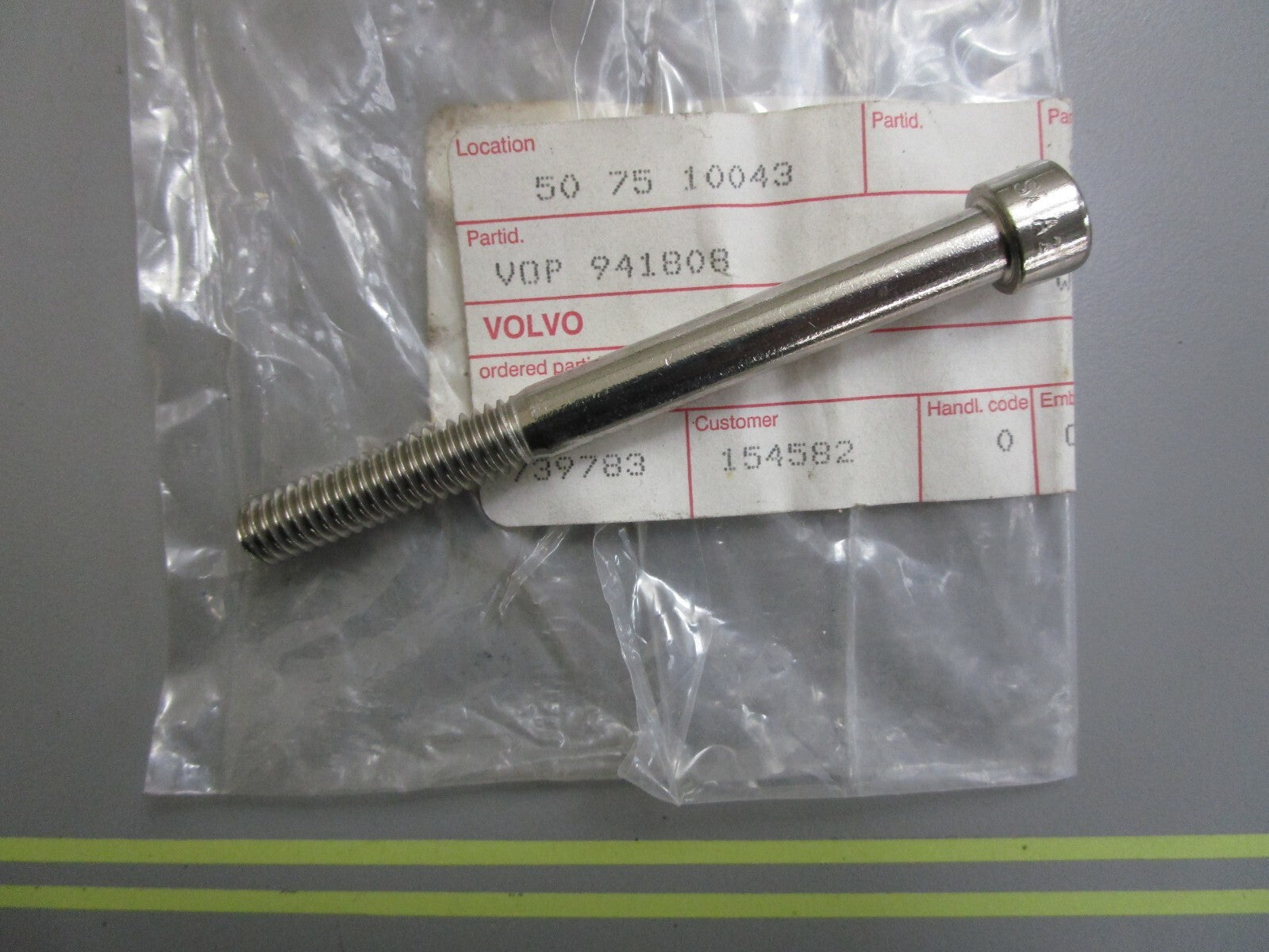 *NEW OEM* 0810 Volvo Penta Screw 941808 0941808