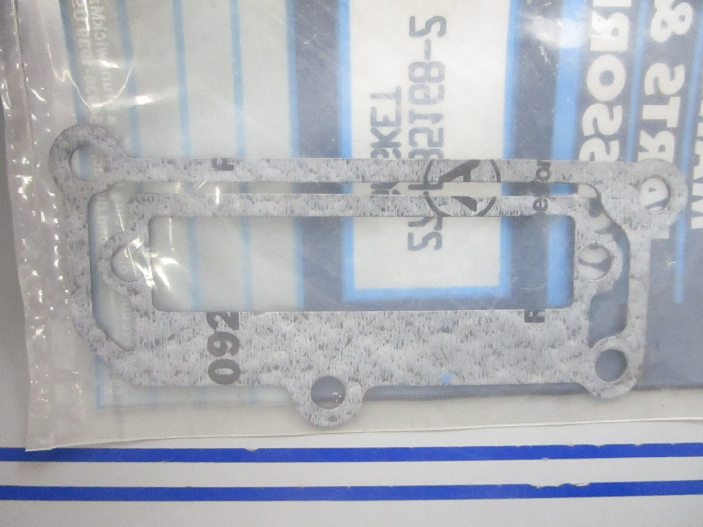 NEW OEM 27-F85168-2 Mercury Quicksilver Gasket 0810