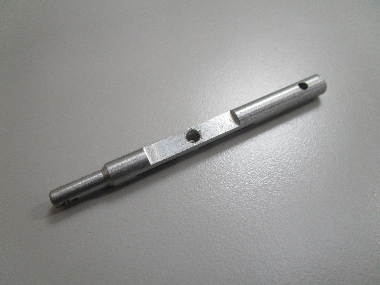 *NEW OEM* 0810 Mercury Quicksilver Throttle Shaft 1399-5133