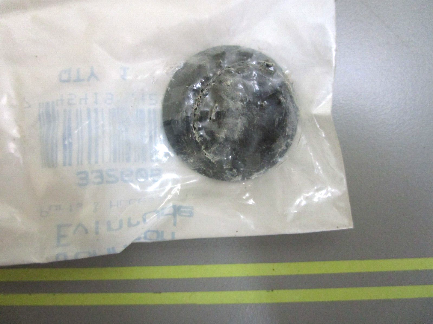 *NEW OEM* 0750 OMC Johnson Evinrude PLUG 332606 0332606