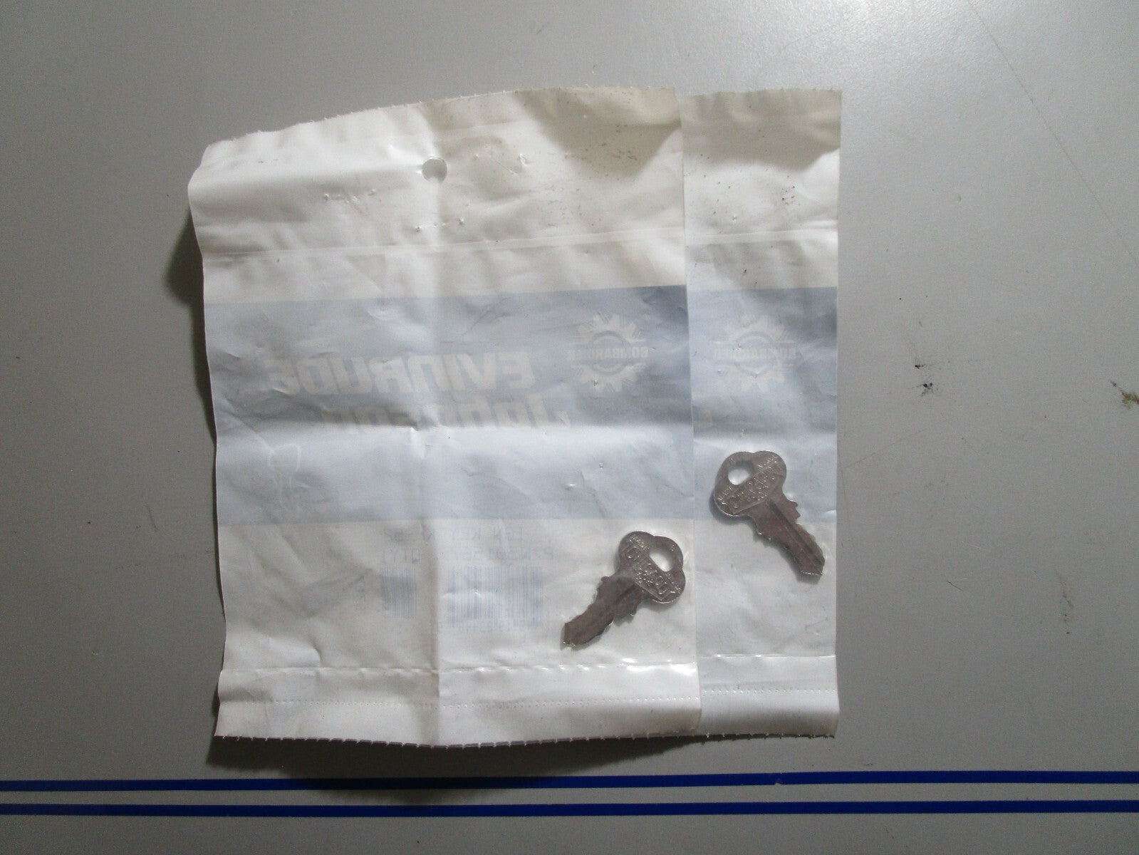 *NEW OEM* (LOT OF 2) 0810 OMC Johnson Evinrude Ignition Key KF52 501567 0501567