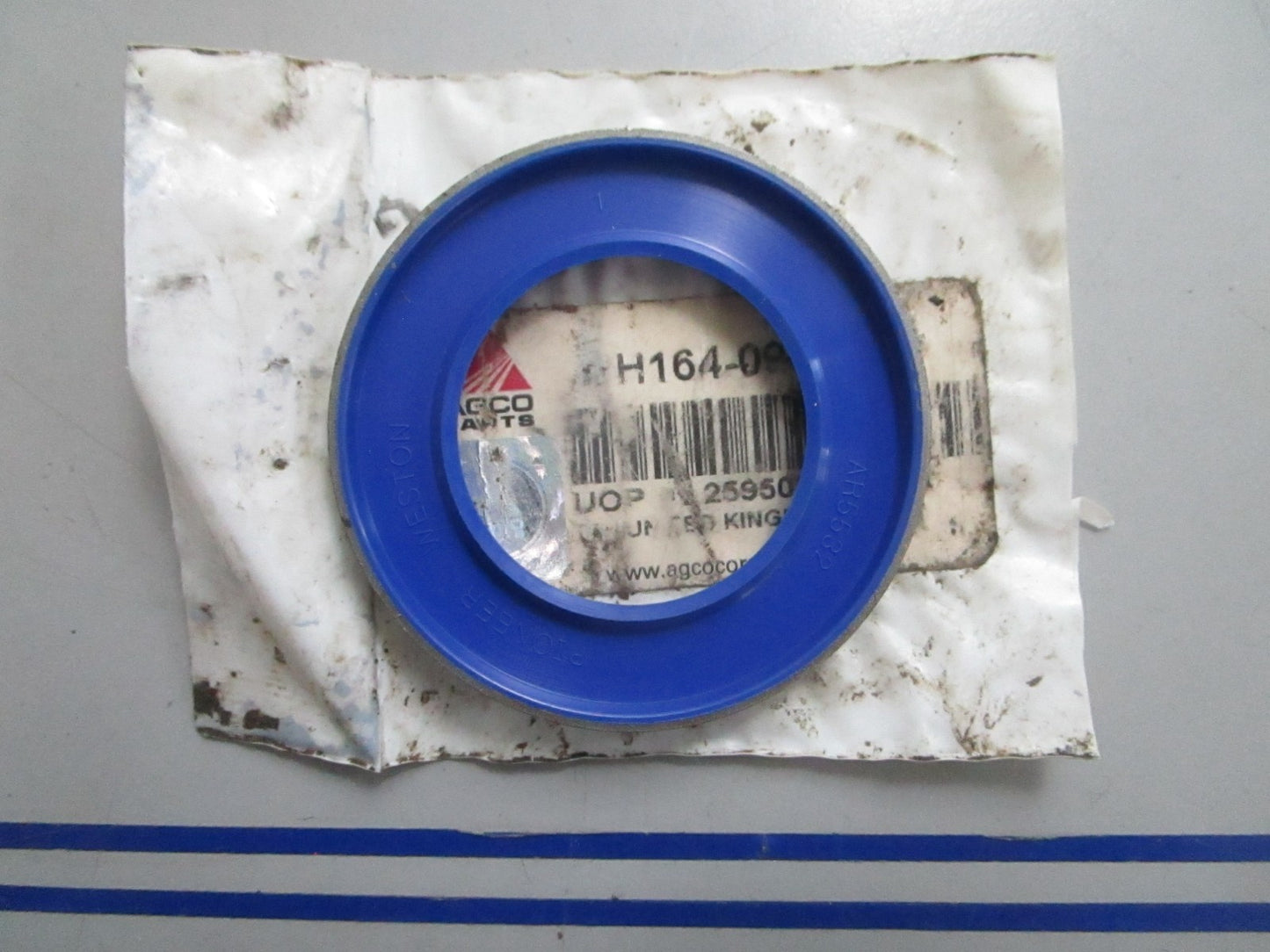 *NEW* 0820 AGCO Parts Lip Seal CH164-0908