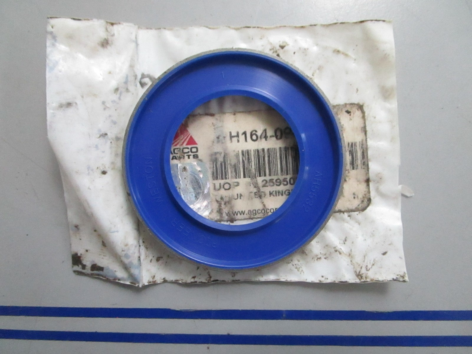 *NEW* 0820 AGCO Parts Lip Seal CH164-0908