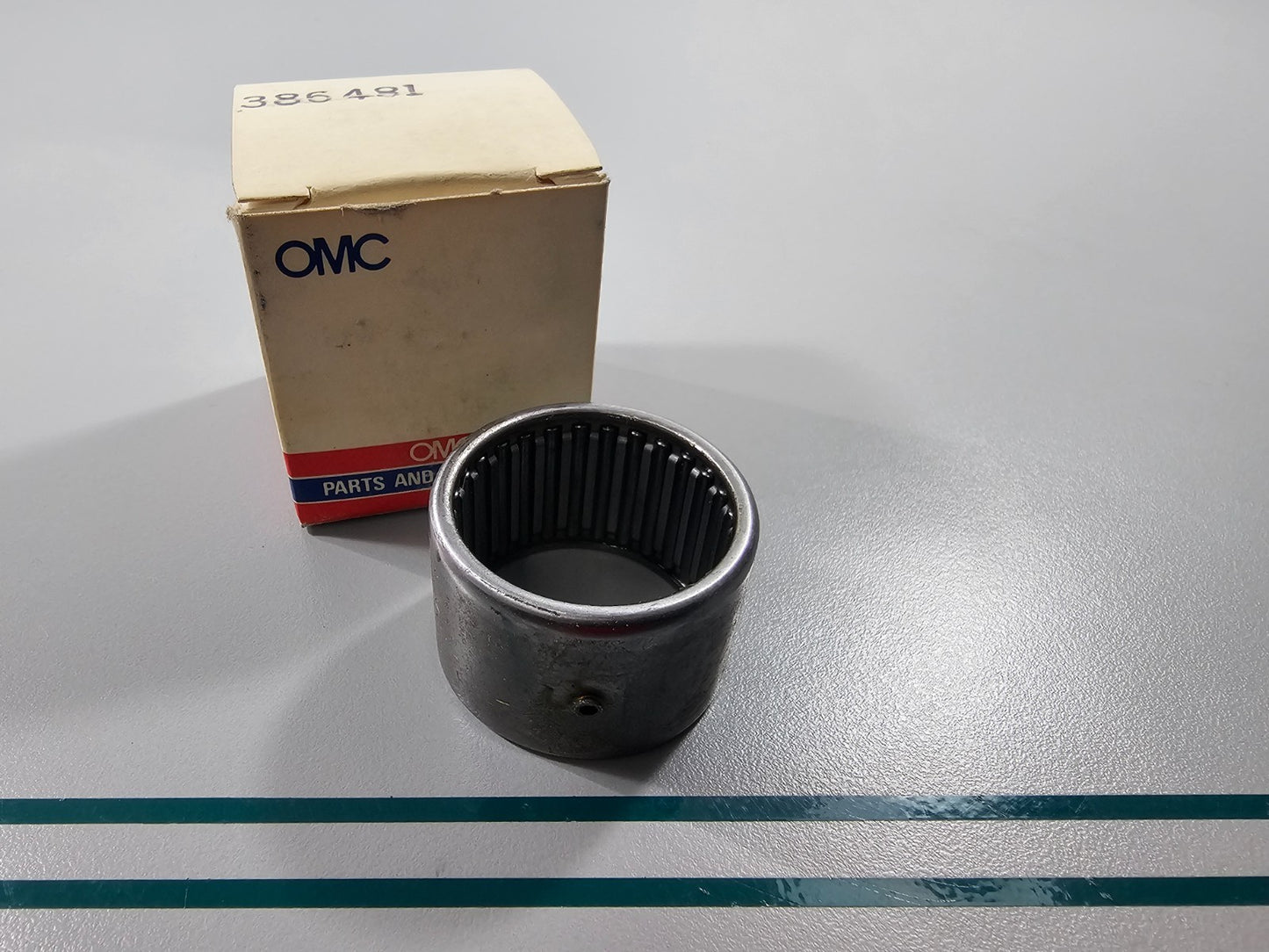 NEW OEM 386481 0386481 OMC Johnson Evinrude Bearing 0810