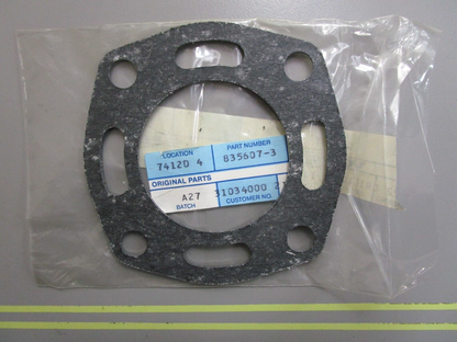 *NEW OEM* 0810 Volvo Penta Gasket 835607