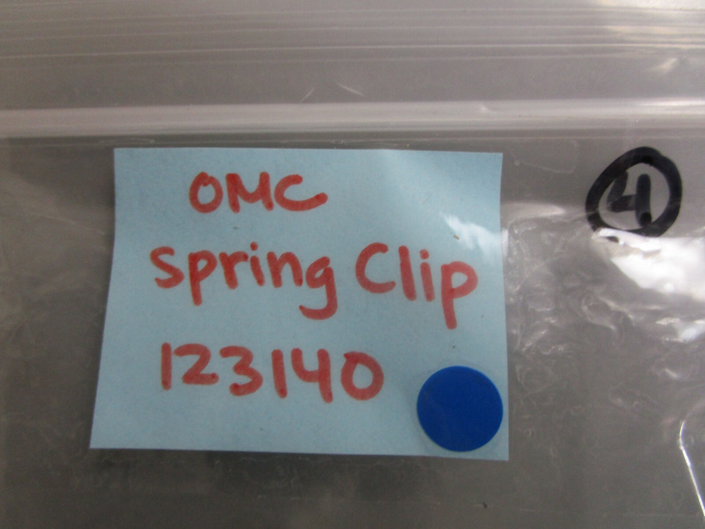 *NEW OEM* 0810 OMC Johnson Evinrude Spring Clip 123140 0123140