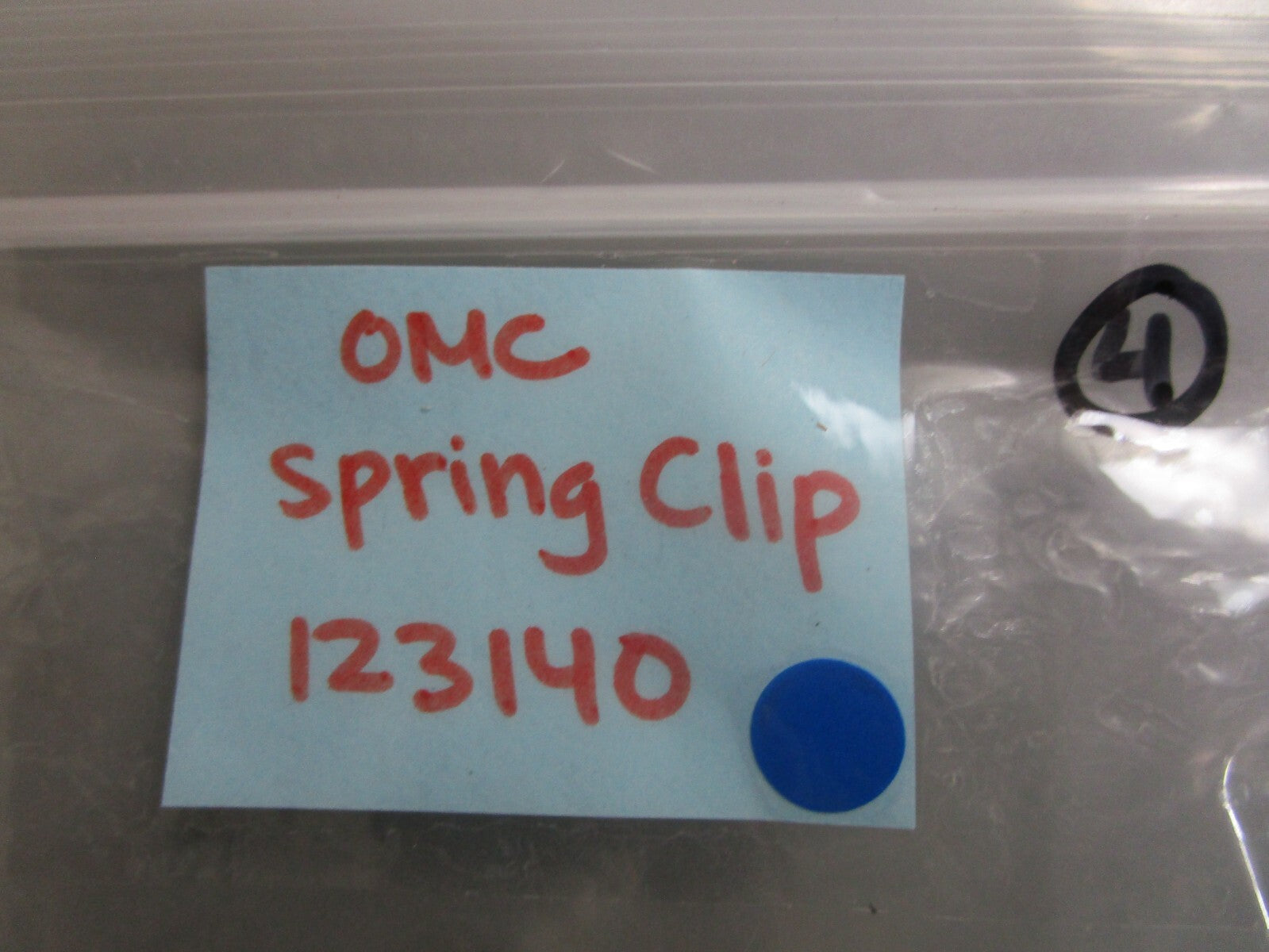 *NEW OEM* 0810 OMC Johnson Evinrude Spring Clip 123140 0123140
