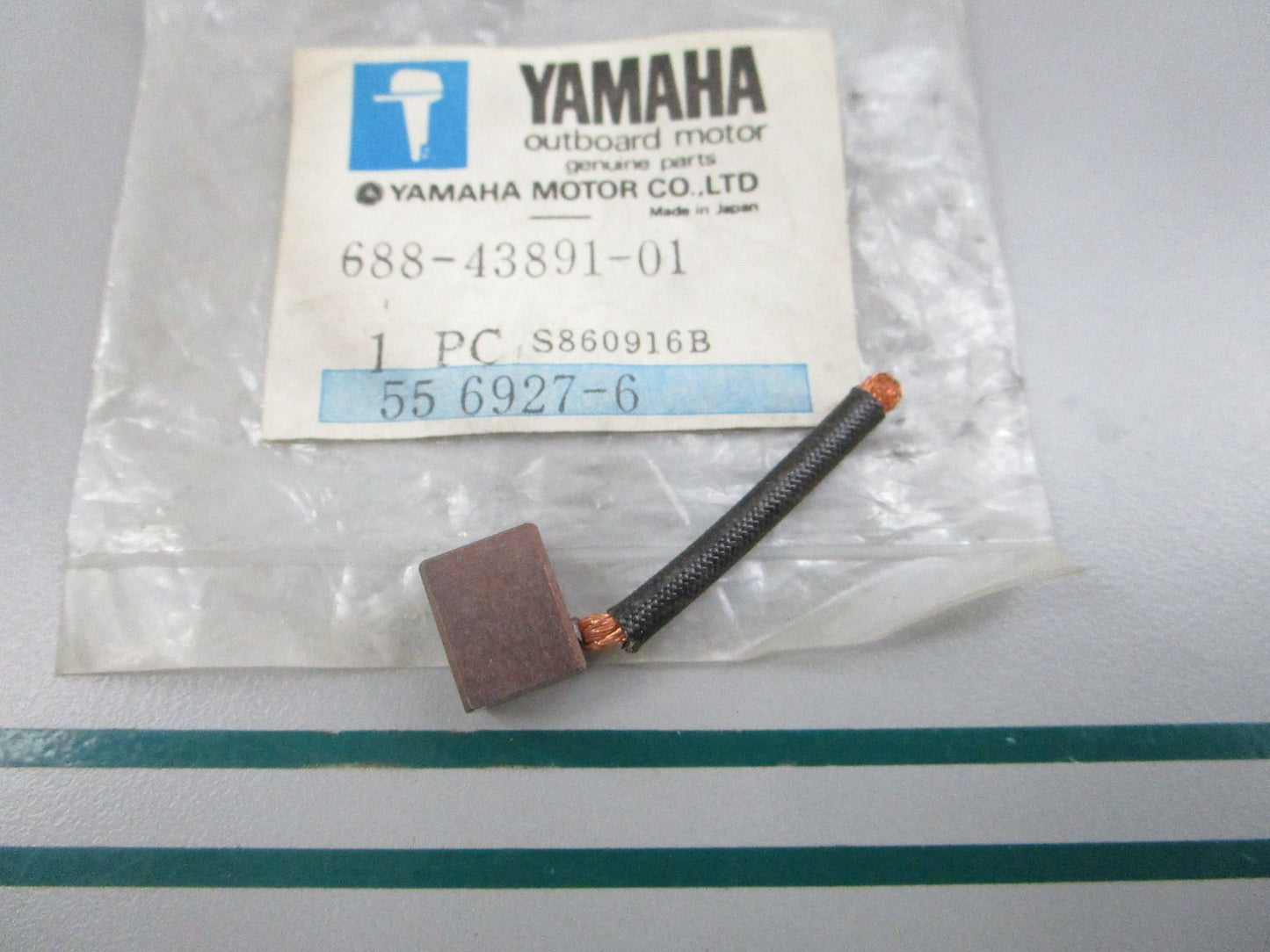 NEW OEM 688-43891-01-00 Yamaha Brush 0810