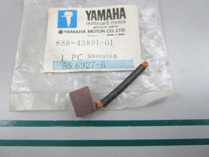 NEW OEM 688-43891-01-00 Yamaha Brush 0810