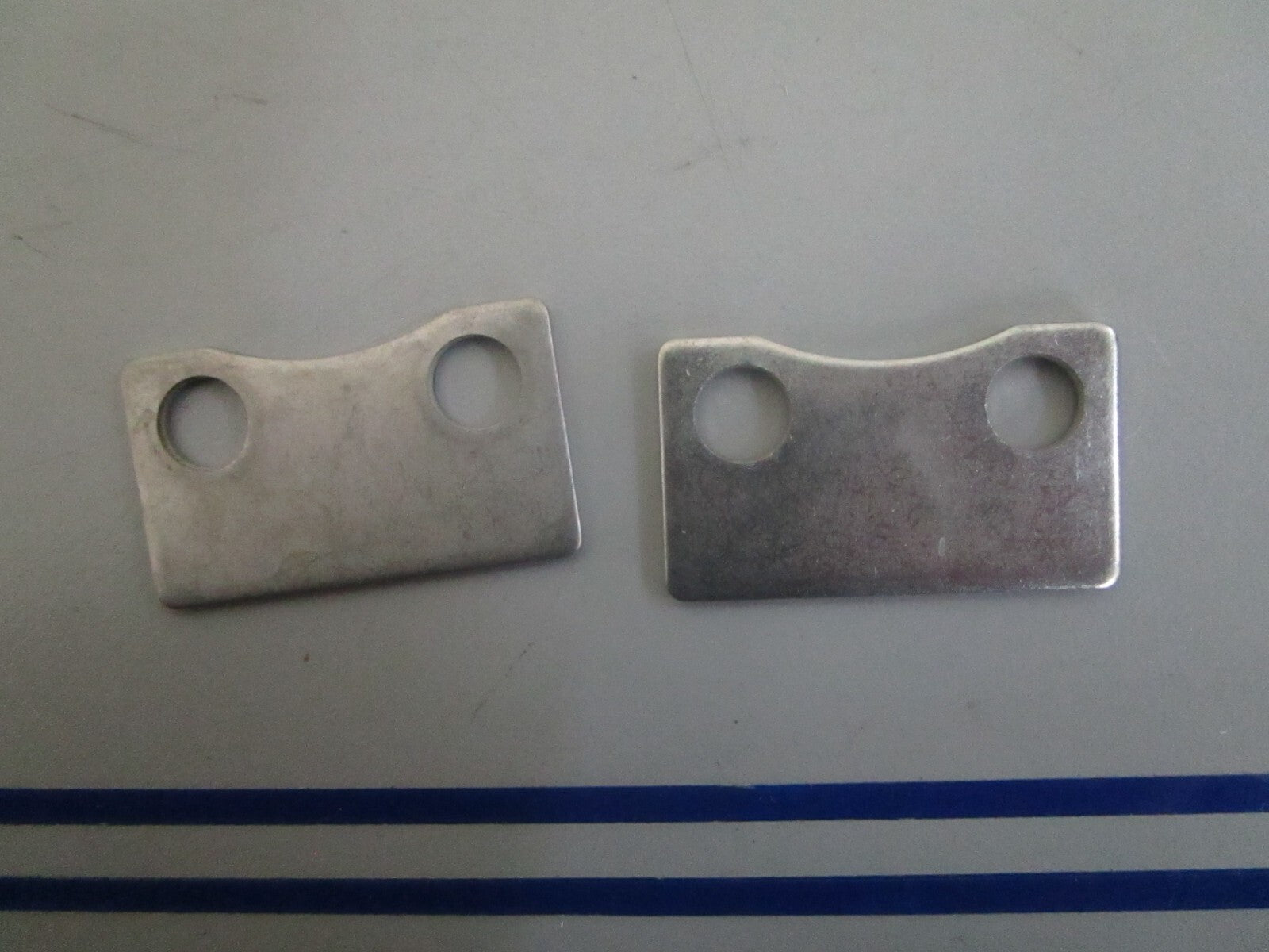 *NEW OEM* (LOT OF 2) 0820 Mercury Quicksilver Plate 85060