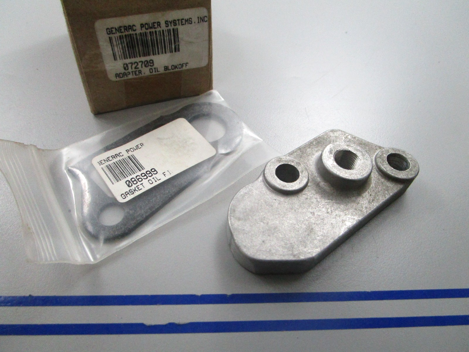 *NEW OEM* 0810 Generac Oil Blokoff Adapter 072709