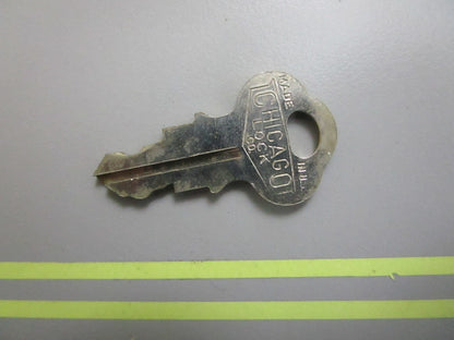 *NEW OEM* 0810 OMC Johnson Evinrude Ignition Key KF61 501576 0501576