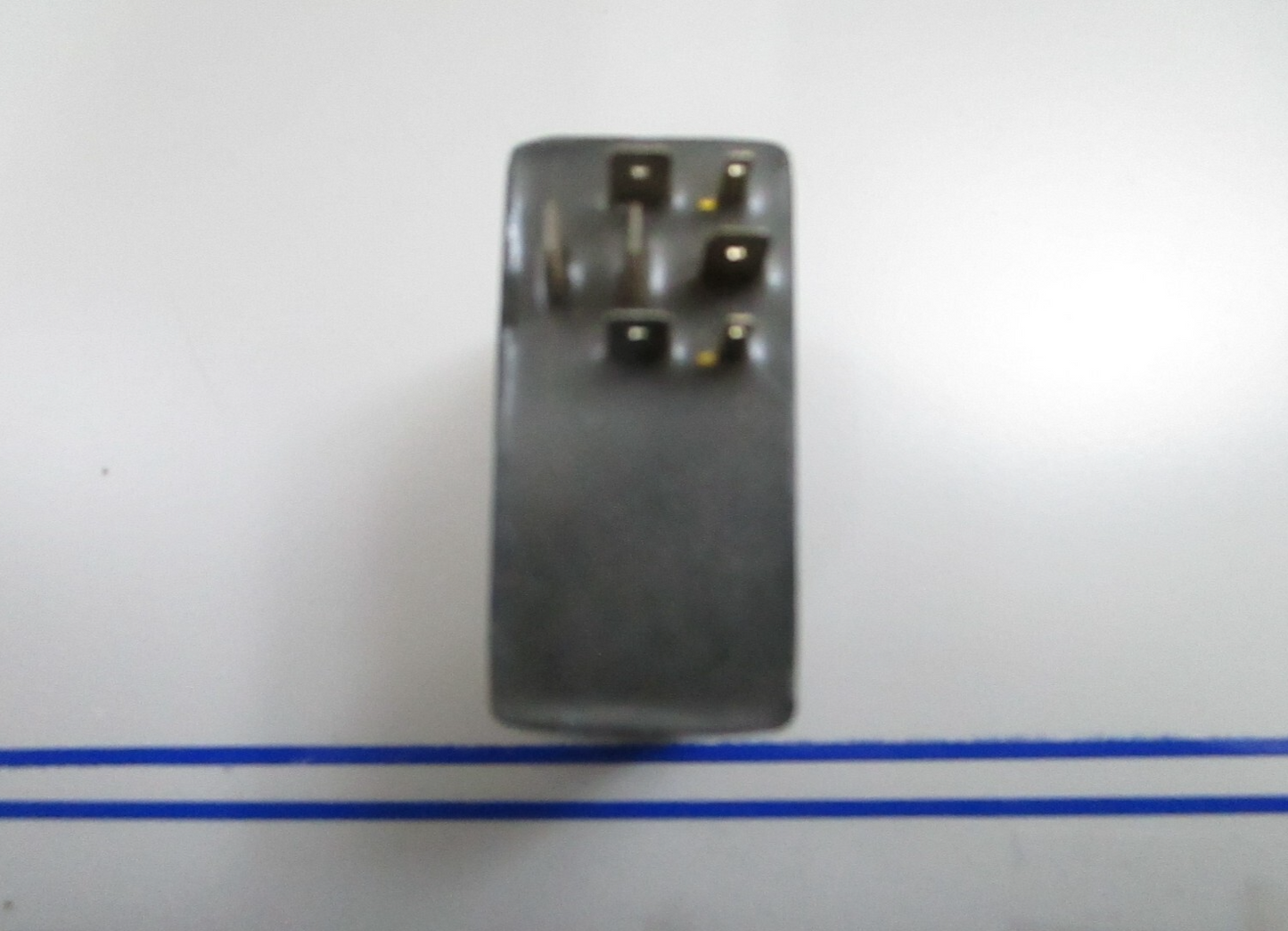 *NEW OEM* 0810 Saab Classic Time Delay Relay 5HE003988-00 G1 8575151