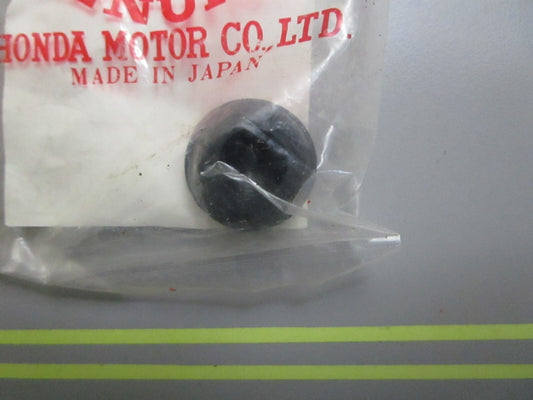 *NEW OEM* 0810 Honda Grommet 64234-MG9-770