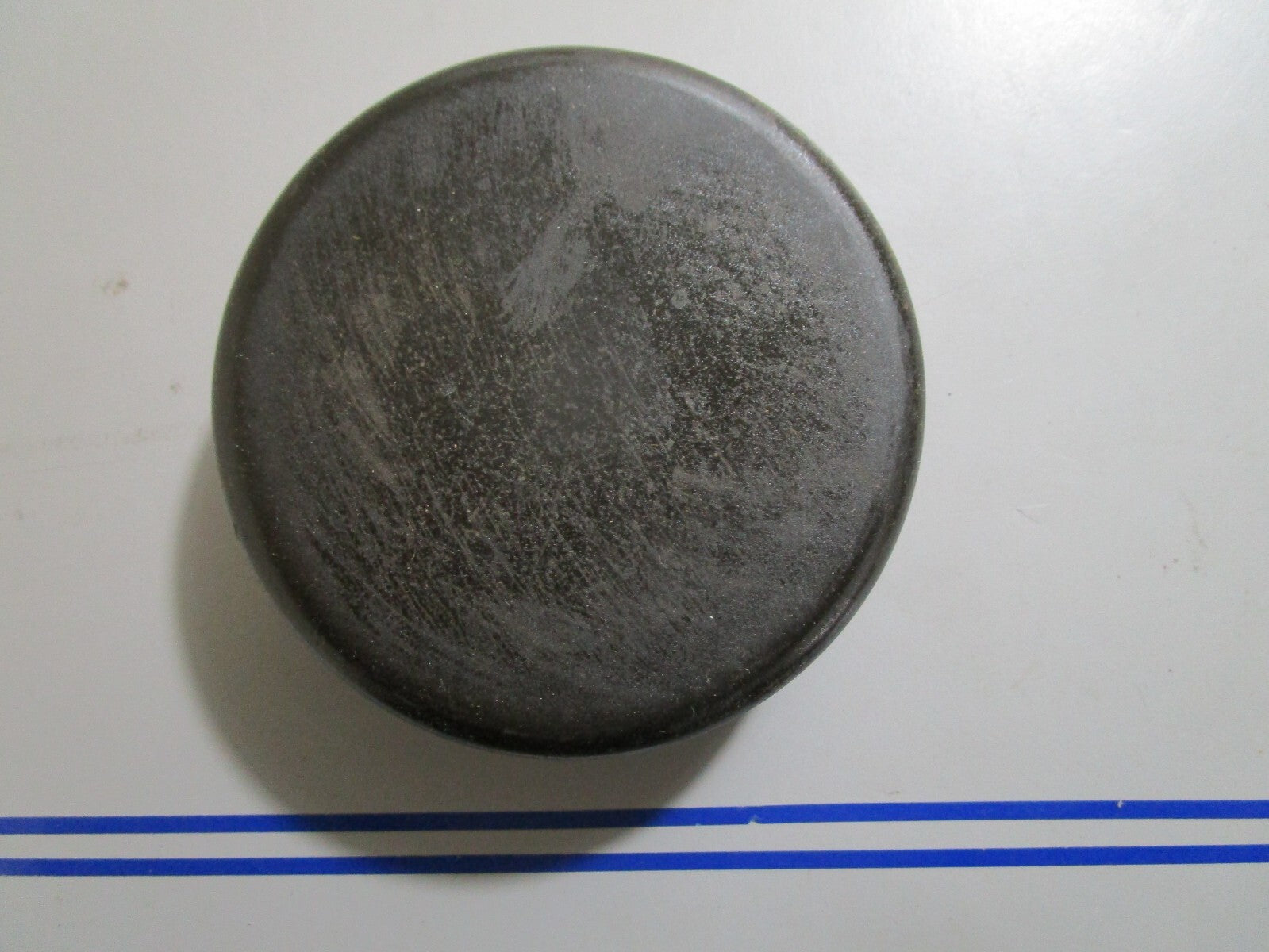 *NEW OEM* 0810 OMC Johnson Evinrude Exhaust Inlet Adapter Cap 909347 0909347