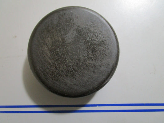 *NEW OEM* 0810 OMC Johnson Evinrude Exhaust Inlet Adapter Cap 909347 0909347