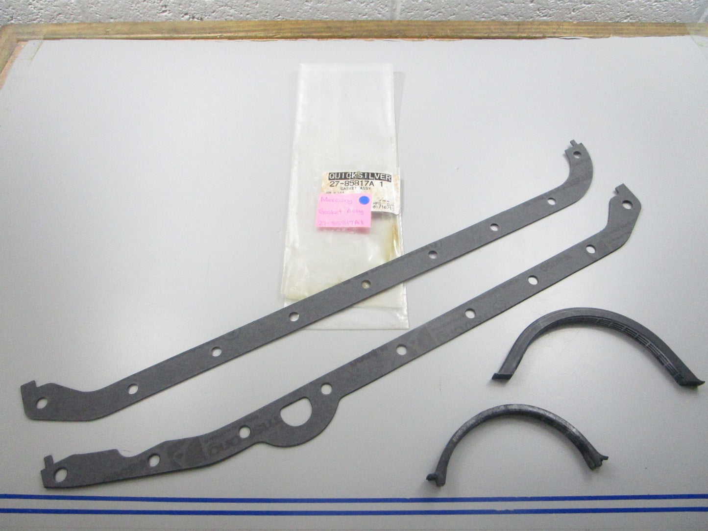 NEW OEM 27-85817A1 Mercury Quicksilver Gasket Assembly 0810