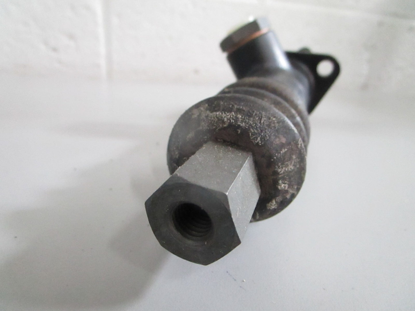 NEW OEM 0004307201 Mercedes-Benz ATE Brake Master Cylinder 0820