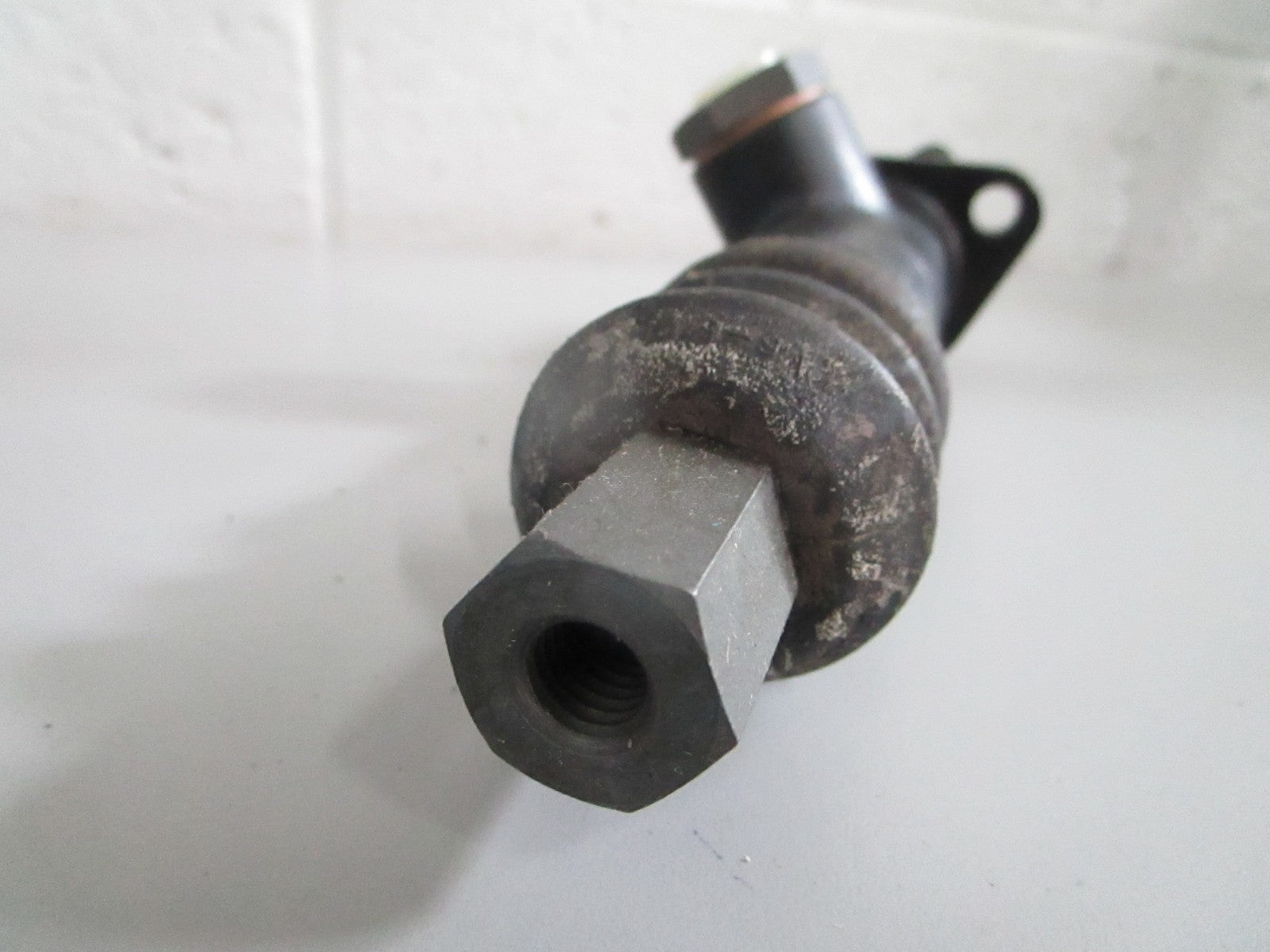 NEW OEM 0004307201 Mercedes-Benz ATE Brake Master Cylinder 0820